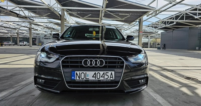 Audi A4 cena 49900 przebieg: 259314, rok produkcji 2015 z Barczewo małe 379